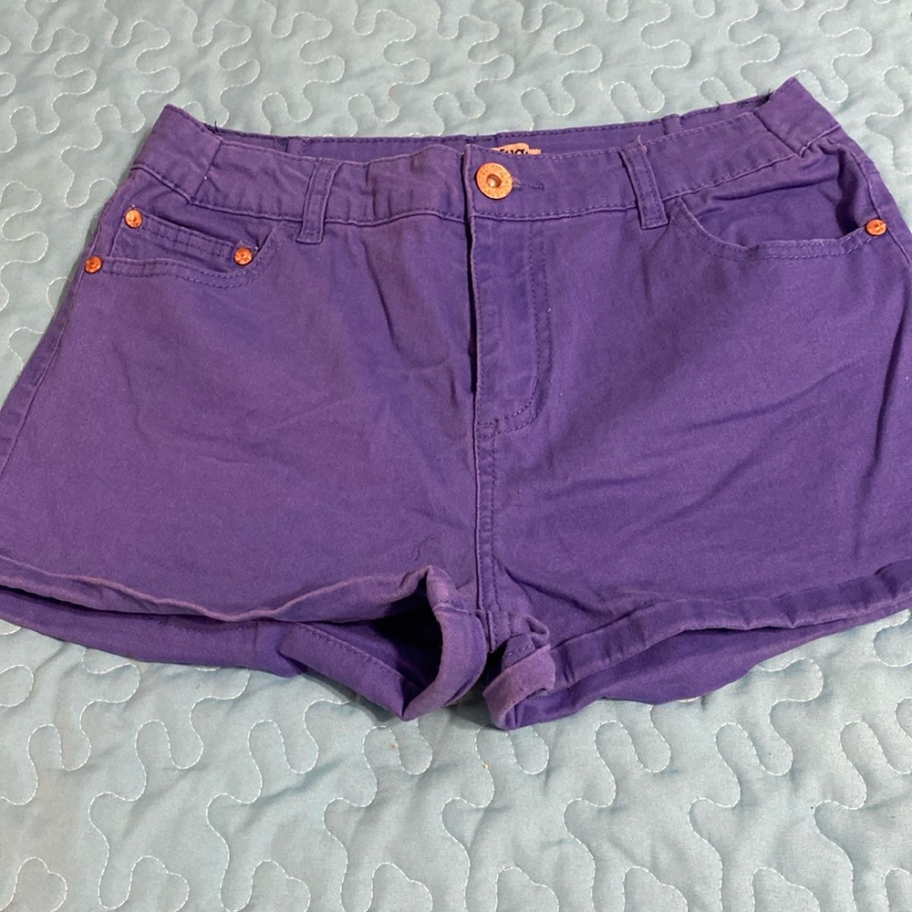 Refuge shorts